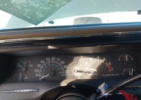 1997 Buick Lesabre Limited из США, поврежденный, VIN 1G4HR52KXVH588126